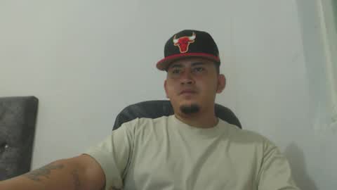myke_andrade online show from March 12, 2:34 pm