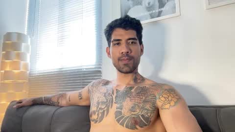 Myke esthetic online show from March 30, 2:50 pm