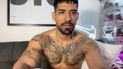 Myke esthetic online show from September 18, 5:50 pm