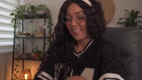 jacke BUNNY online show from January 7, 8:58 pm