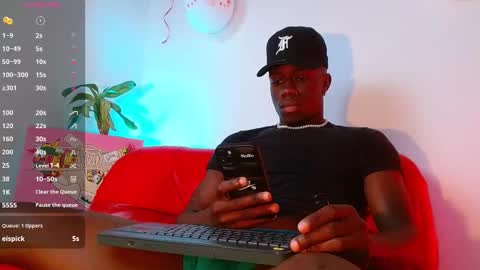 Mylo Wallace  online show from February 21, 2:50 am