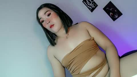 kimmy online show from May 12, 3:15 am