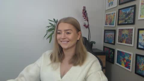 Erica online show from December 17, 10:33 am