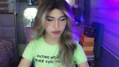 Lucy online show from May 31, 6:09 pm