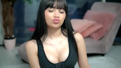 mysticlayla online show from March 16, 4:15 am