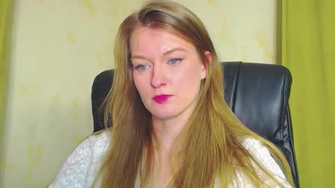 mysticvenus_ online show from December 18, 4:46 pm