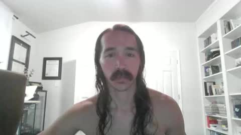 mythrowawayatx online show from May 20, 3:29 pm