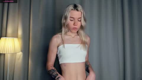 Olivia or just olive online show from November 3, 8:21 pm