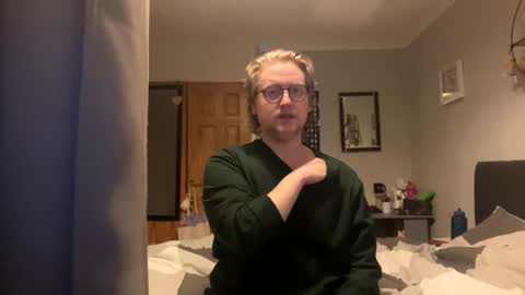 n_ryan98 online show from March 24, 11:00 pm