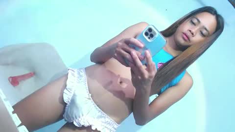 yannah online show from November 3, 10:00 pm