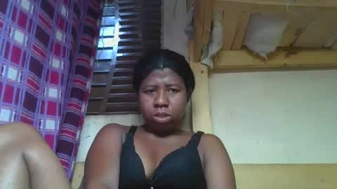 naadiaaa online show from March 14, 9:35 am