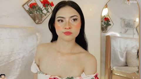 naamah_b online show from March 25, 2:24 pm