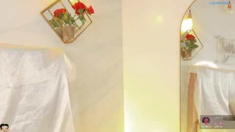 naamah_b online show from March 19, 2:55 pm