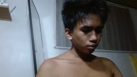 nachos072800 online show from March 27, 4:41 pm