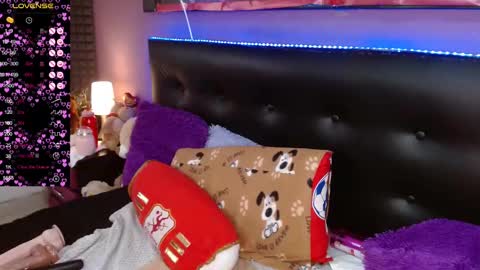 nadia_84 online show from March 3, 3:00 pm