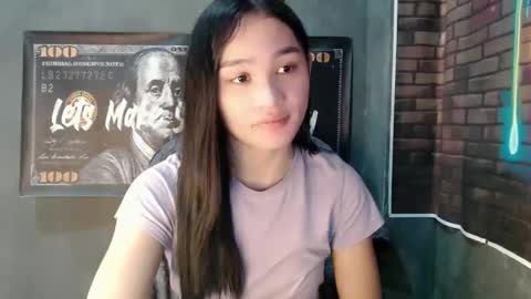 nadiestar online show from May 12, 12:08 am