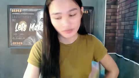 nadiestar online show from May 11, 1:45 am