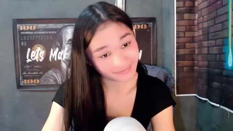 nadiestar online show from May 25, 1:23 am
