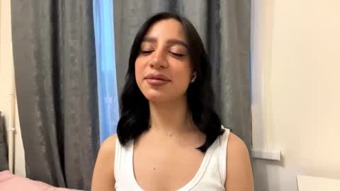 Leya online show from May 24, 1:28 pm