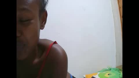 nah296652 online show from May 30, 7:45 pm