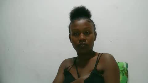 nah296652 online show from May 29, 7:12 pm