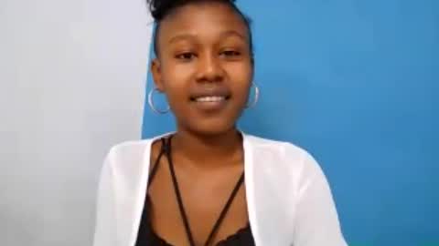 nah296652 online show from July 4, 6:50 am