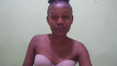nah296652 online show from May 14, 6:50 pm