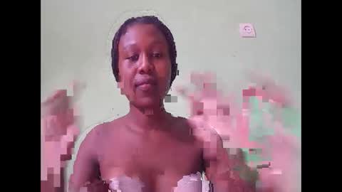 nah296652 online show from May 3, 7:14 am