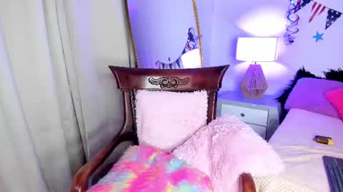 nahiara_santana online show from July 3, 3:33 am