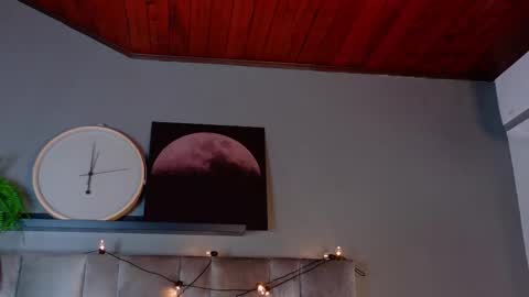  VICTORIA  online show from February 9, 7:38 pm