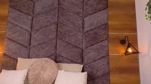  VICTORIA  online show from September 20, 8:34 pm