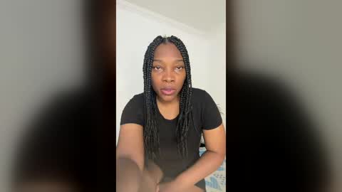 nahomy_gree online show from August 8, 6:29 pm