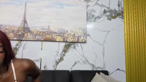 nahomy_smith23_aws online show from November 17, 5:37 pm