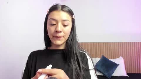 naiavoss online show from March 3, 11:39 am