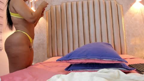 Naisha Rousell online show from December 26, 11:35 pm