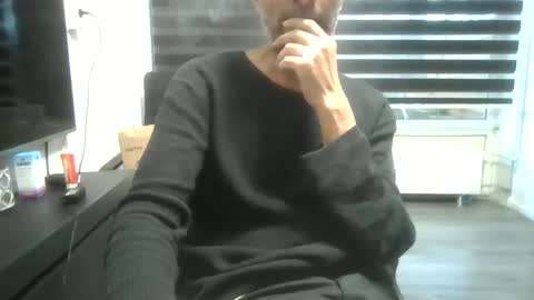 nakedxxxman online show from January 2, 7:55 am