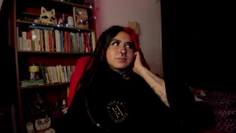 Val  online show from October 11, 5:56 am