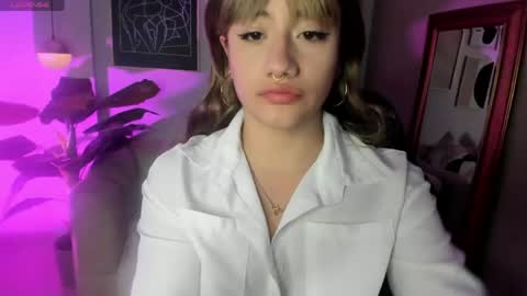 nana_nyx online show from April 26, 3:15 am