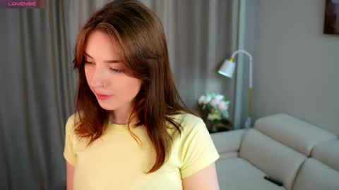 Kiana online show from April 30, 7:35 am