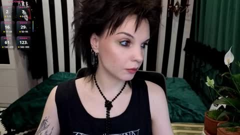 Nancy online show from November 28, 4:09 am