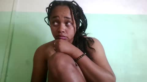 nandrianina416143 online show from May 29, 5:38 am
