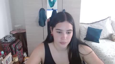 naomi_d online show from May 4, 8:48 pm