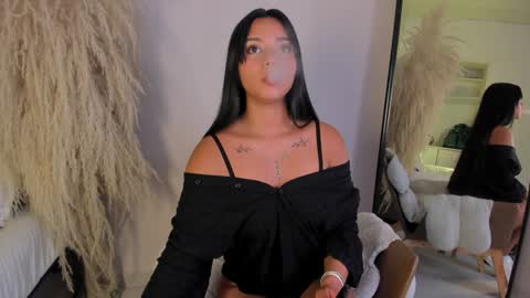 Naomi  online show from January 8, 7:56 pm