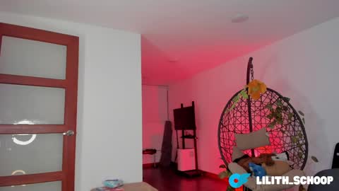 Naomi  online show from April 4, 2:18 am