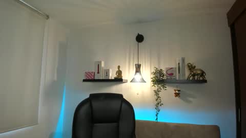 naomy online show from May 31, 8:32 pm