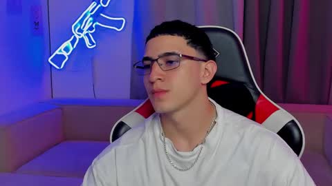 sebastian online show from April 7, 5:09 am