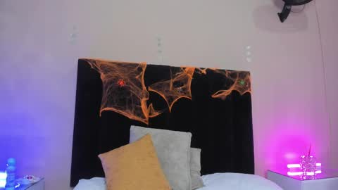 Nascary Fox online show from October 2, 9:13 pm