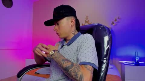 Nascary Fox online show from March 18, 12:55 pm