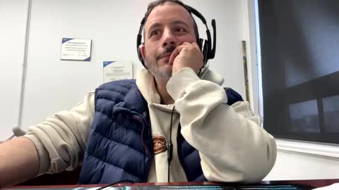 nassobout online show from April 15, 9:48 pm