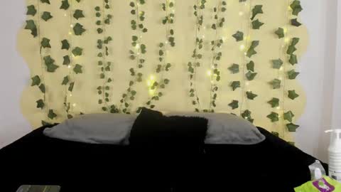 Maira online show from February 16, 11:48 pm